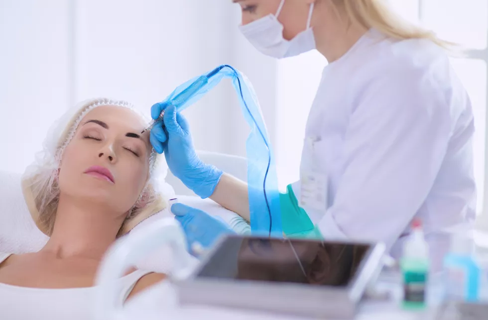 permanent-makeup-eyebrows-closeup-beautiful-woman-with-thick-brows-beauty-salon