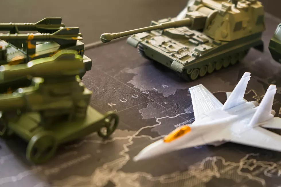 model-military-tanks-amour-vehicles-world-map-russian-war-ukraine-war-concept