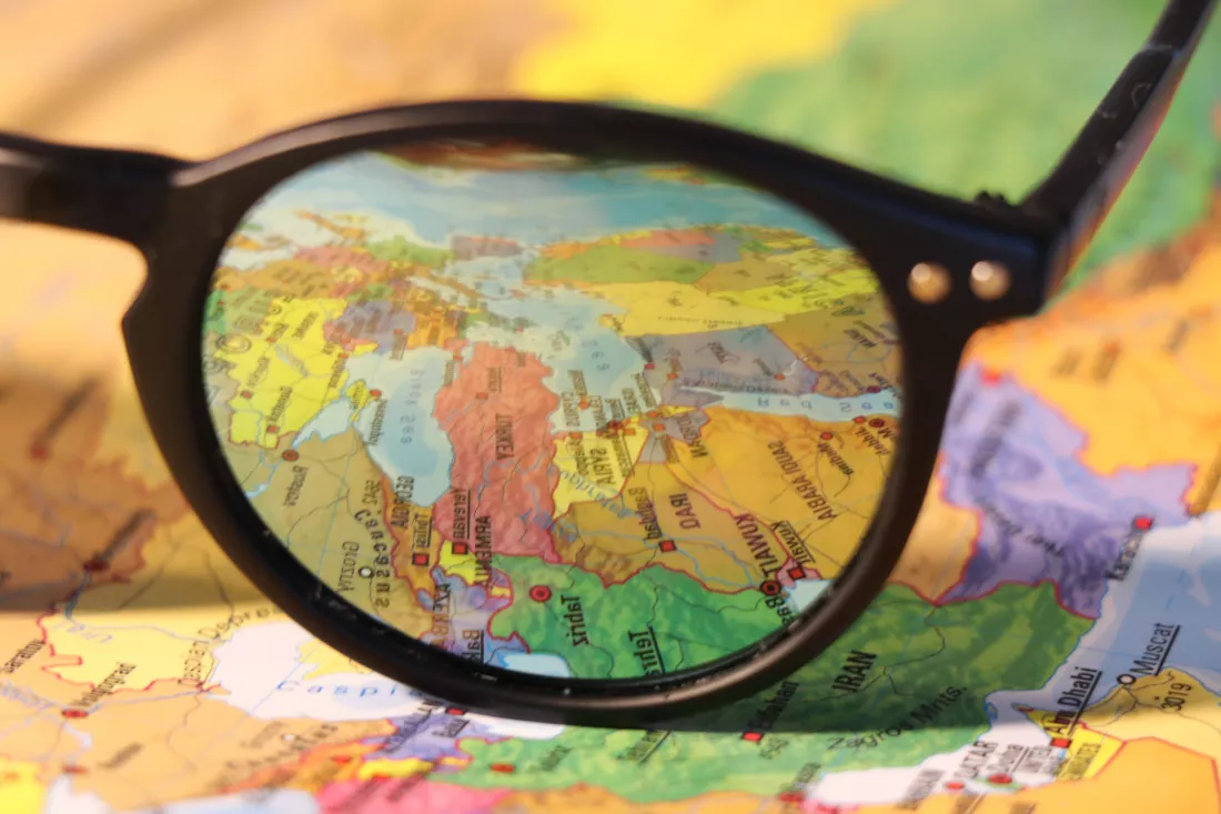 close-up-eyeglasses-map