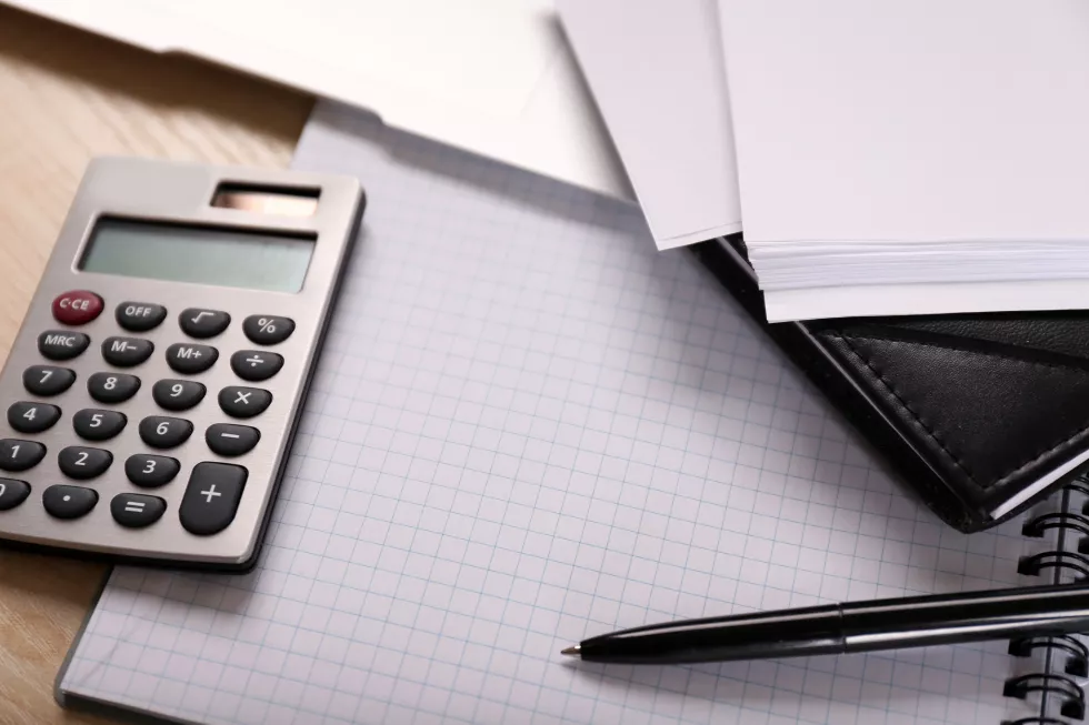 office-supply-laptop-closeup