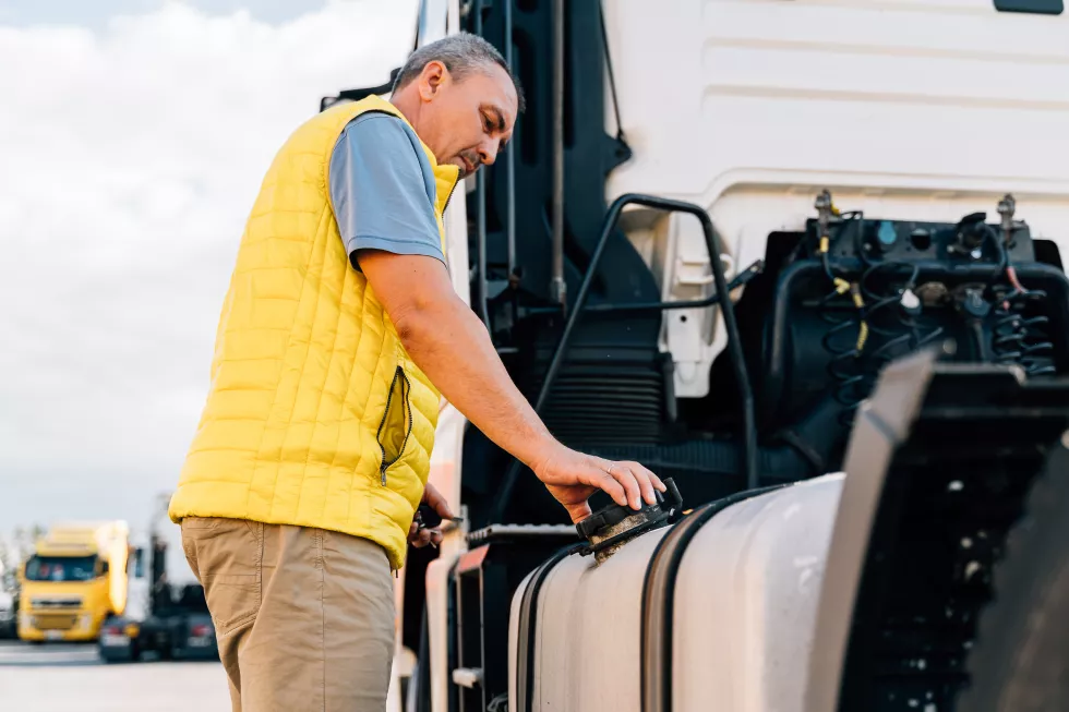 side-view-man-standing-car