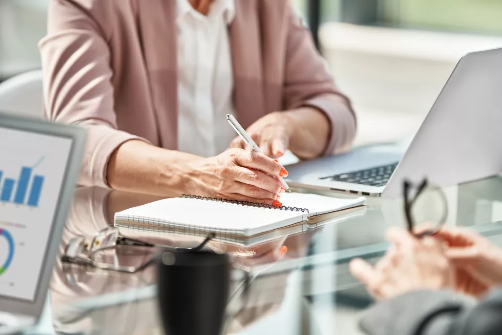 hr-manager-her-office-talking-employee