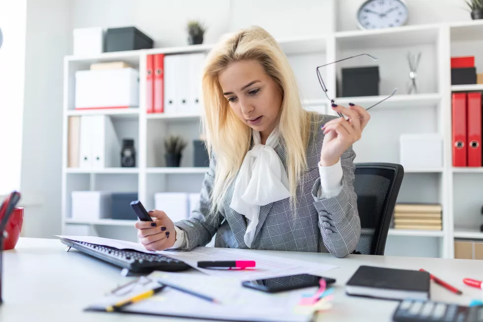 young-girl-office-working-with-marker-documents