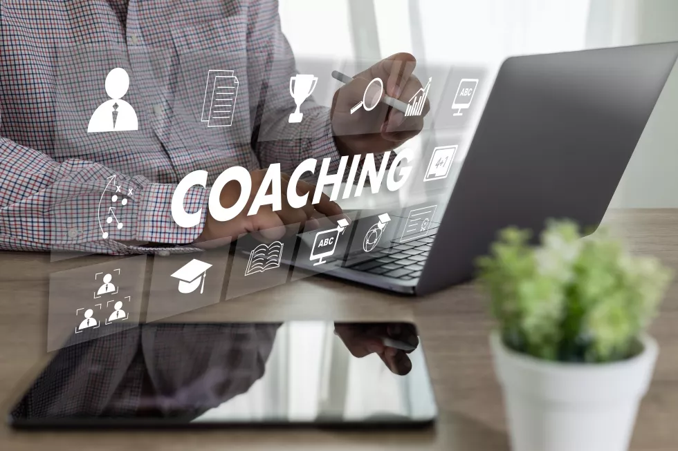 coaching-training-planning-learning-coaching-business-guide-instructor-leader-man-coaching-business-conference-teaching-training-idea-meeting-communication-consultation