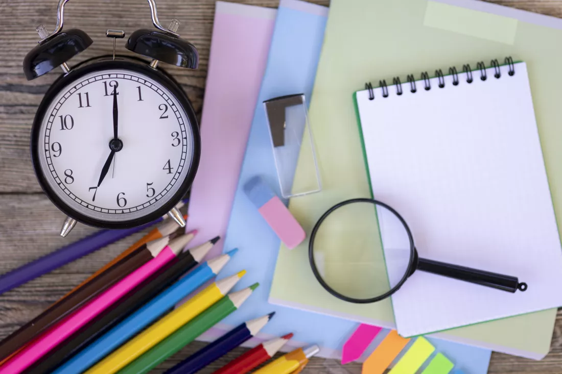 school-items-wooden-boards