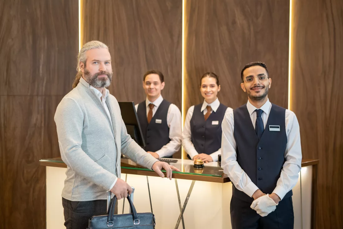 Menedżer turystyki i hotelarstwav