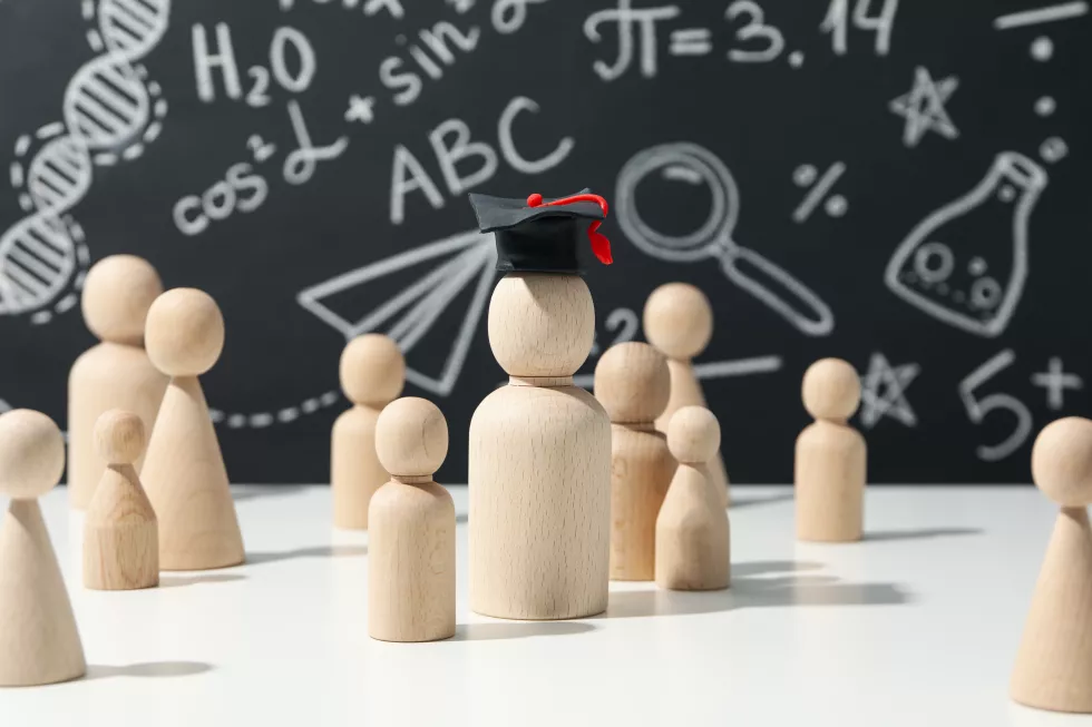 graduation-high-school-university-concept