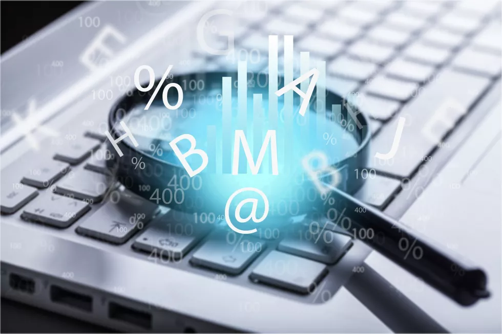 keyboard-with-magnifier