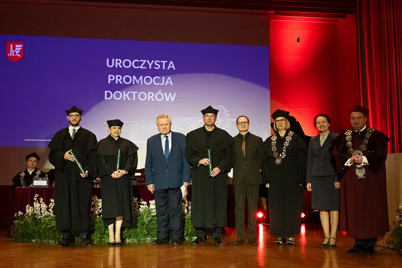 Prof. Krzysztof Matyjaszewski doktorem honoris causa UJD, foto: Jadwiga Janowska