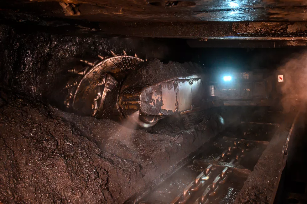 crushing-coal-mine