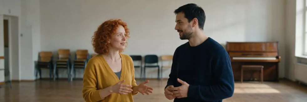 Zarzadzanie-w-instytucjach-oswiaty-i-kultury-test-Dyrektorka-domu-kultury-rozmawia-z-instruktorem