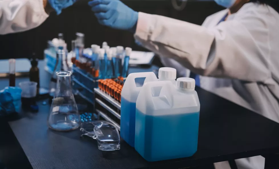 scientist-working-laboratory